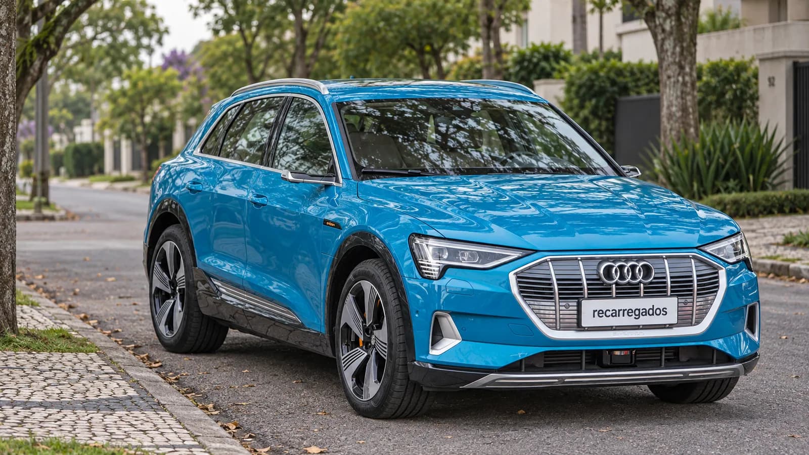 Audi e-tron Usado no Brasil: Review, Preço, Bateria e Vale a Pena?