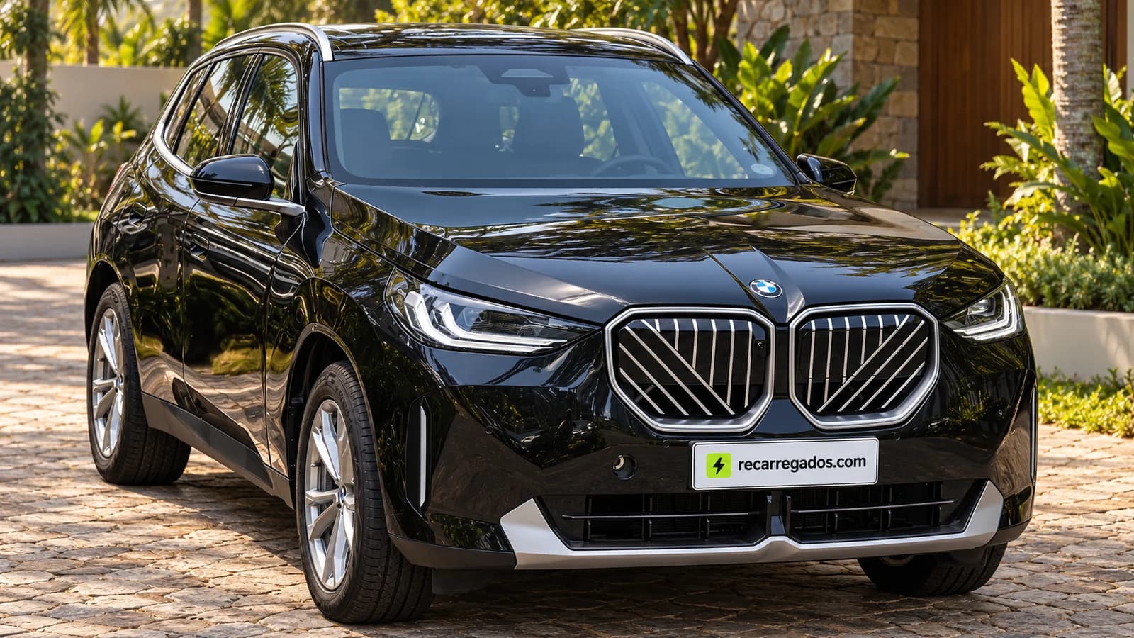 BMW X3 G45 preto, SUV da nova geração em uma casa contemporânea, imagem gerada com IA a partir de foto real