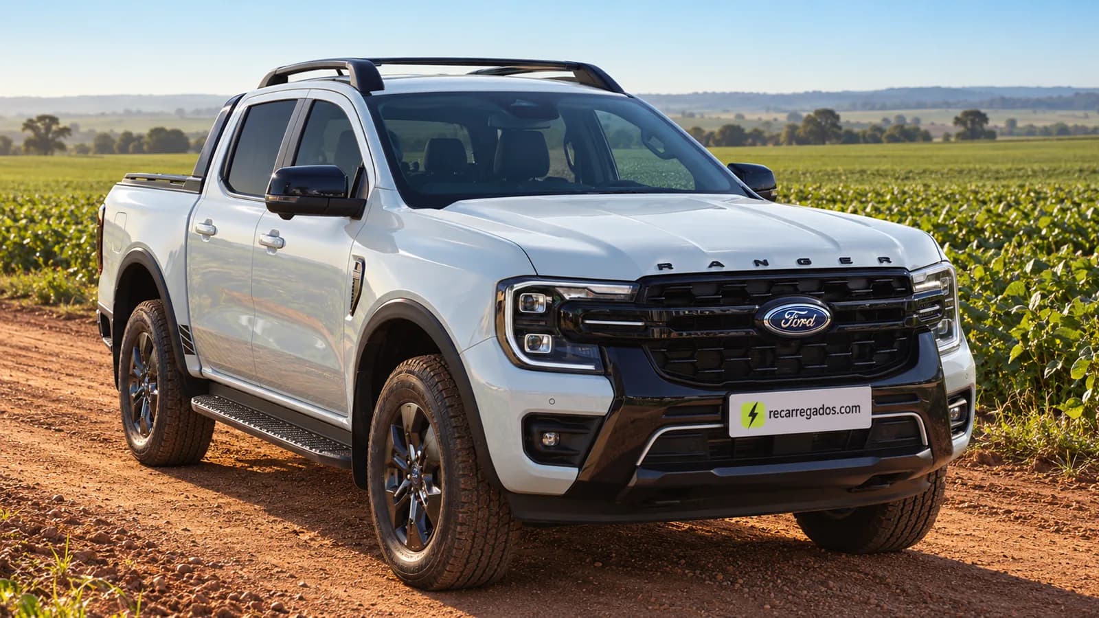 Ford Ranger PHEV branca em estrada de fazenda no Mato Grosso, imagem gerada com IA a partir de foto real