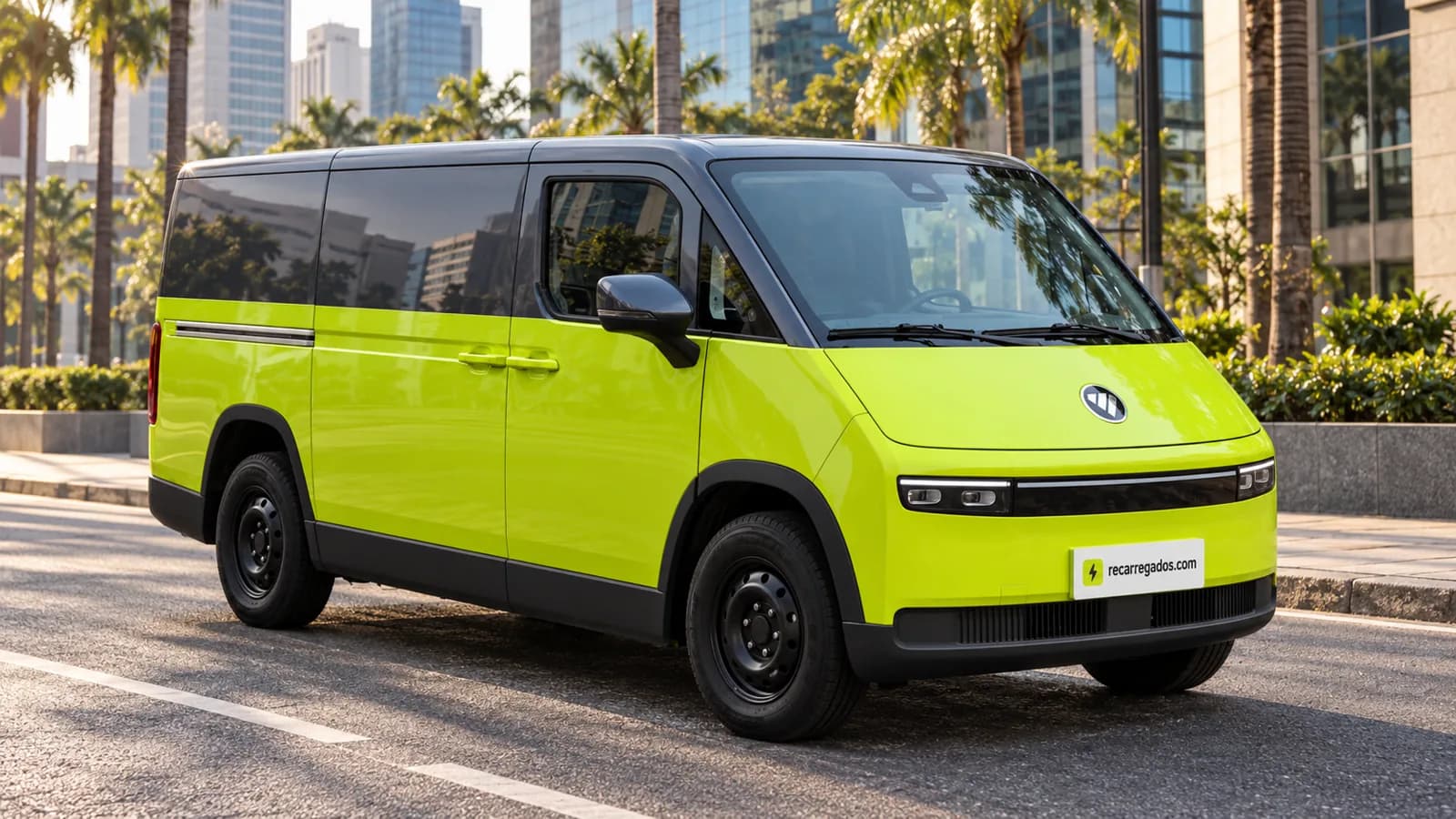 Foton eView Connect verde-limão em bairro comercial de São Paulo, imagem gerada com IA a partir de foto oficial