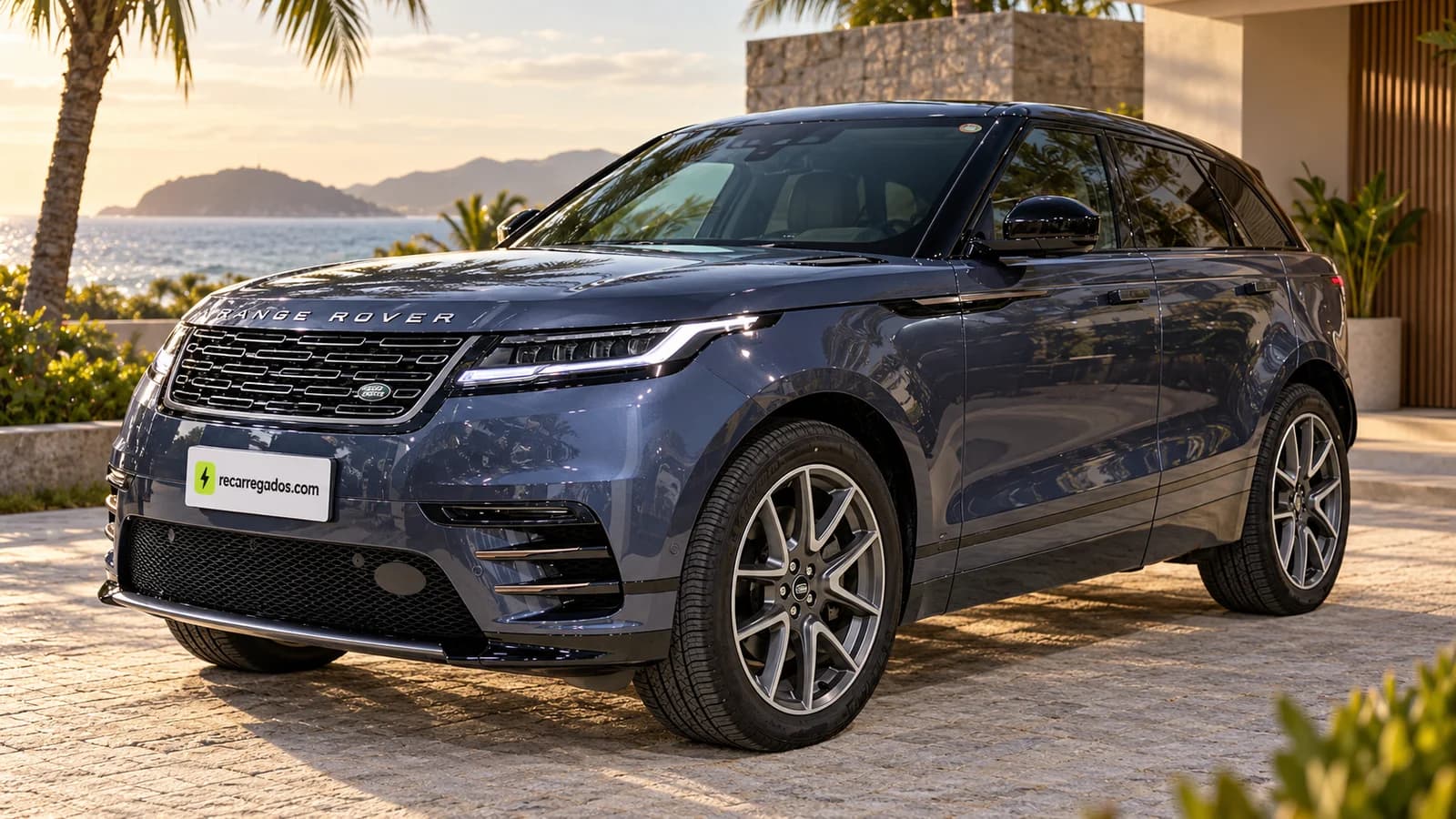 Range Rover Velar P400e em residência no litoral de Florianópolis, imagem gerada com IA a partir de foto real